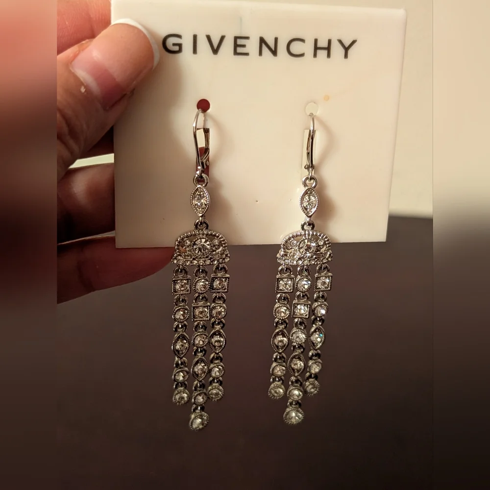 New Givenchy Sparkling Crystal Chandelier Earrings - Picture 3 of 8